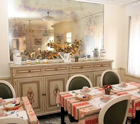Hotel Carlton 4*