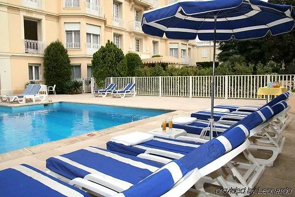 Hotel Carlton 4*