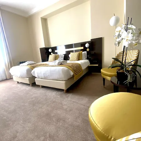 Carlton Hotell