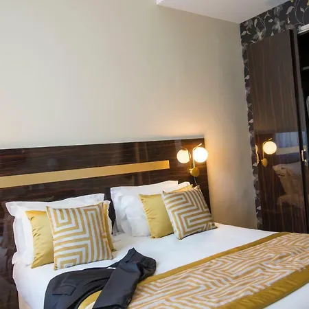 Carlton Hotell 4*
